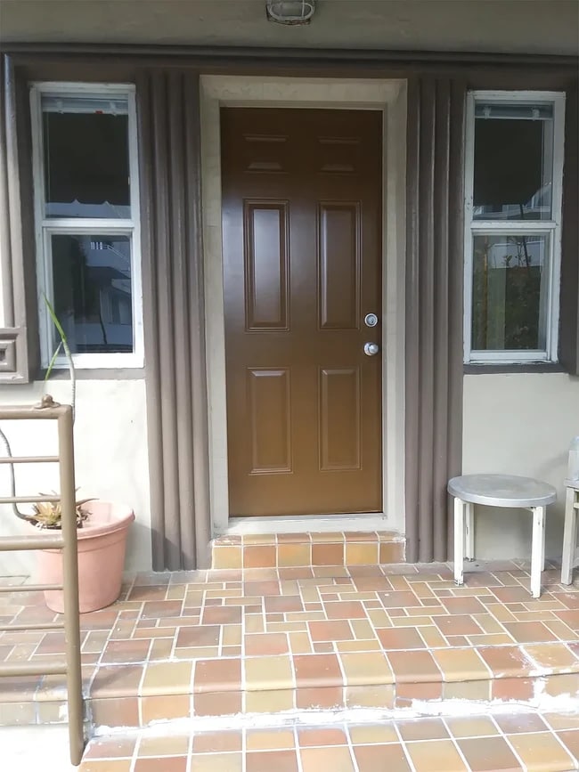 Building Photo - 8910 Collins Ave