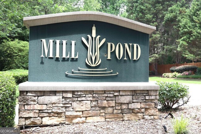 Building Photo - 308 Mill Pond Ct SE Rental