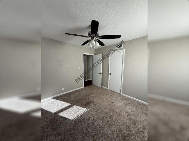 Photo - 3121 N Lindsay Ave