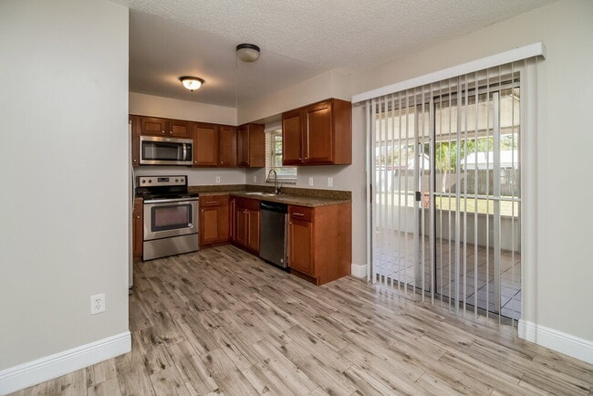 Photo - 1301 Baranova Rd