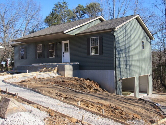 Photo - 3 Bedroom & 2 Bath Single-Family Home
