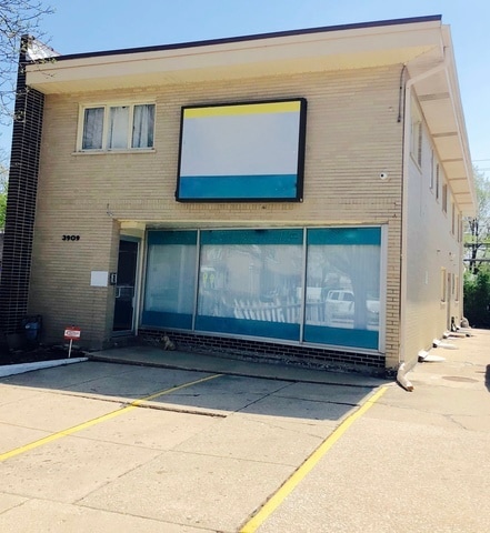 Building Photo - 3909 Howard St Unit 101