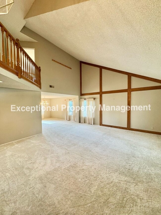 Photo - Great Deer Creek Estate