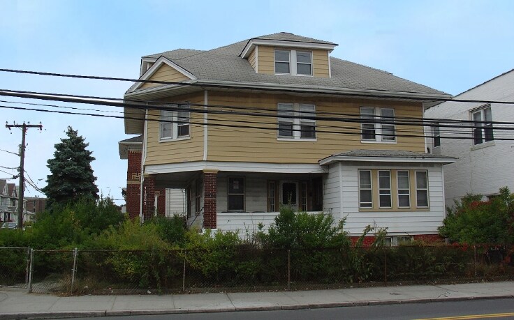 Photo - 113-03 Rockaway Beach Blvd Apartments