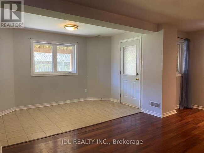 Photo - 179 Leameadow Rd