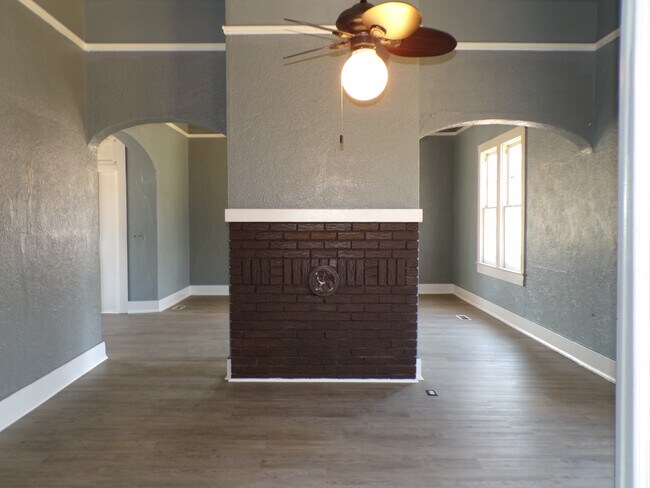 Photo - 1734 Lee Ave SW