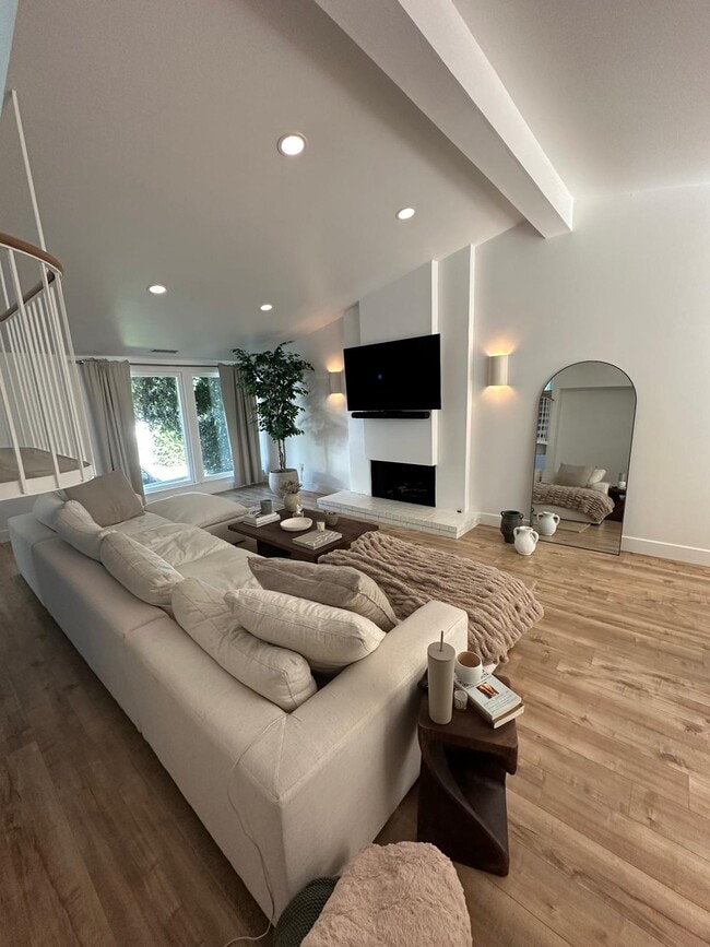 Photo - 16974 Escalon Dr