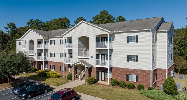 Photo - The Summit on 401