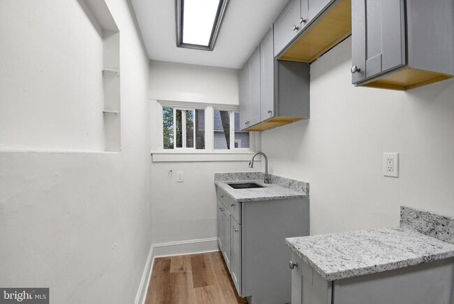 Building Photo - 126 N Wycombe Ave Rental