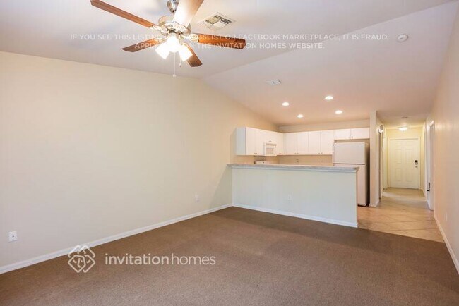 Photo - 2422 Joe Ave S