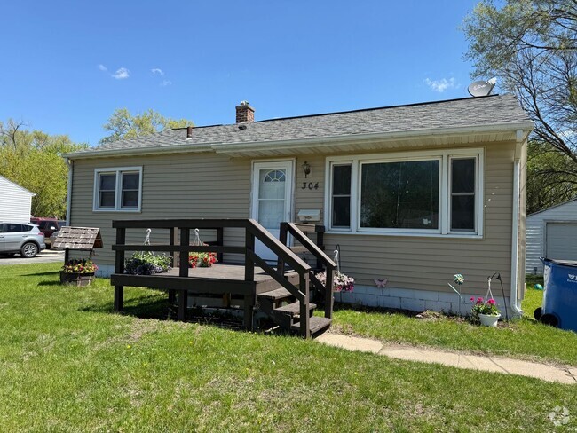 Building Photo - 3 Bedroom, 1 Bathroom House located in Was...
