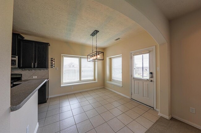 Photo - 140 Avery Springs Ln