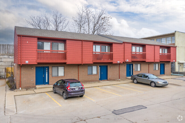 Photo - University Townhomes Akron