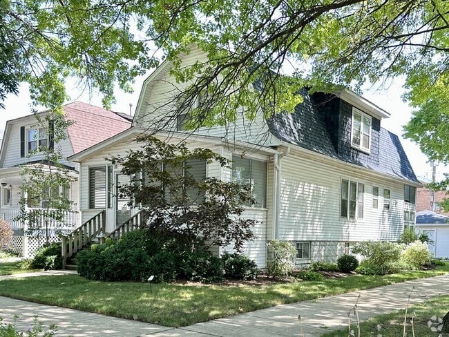 Building Photo - 5701 N Keystone Ave Rental