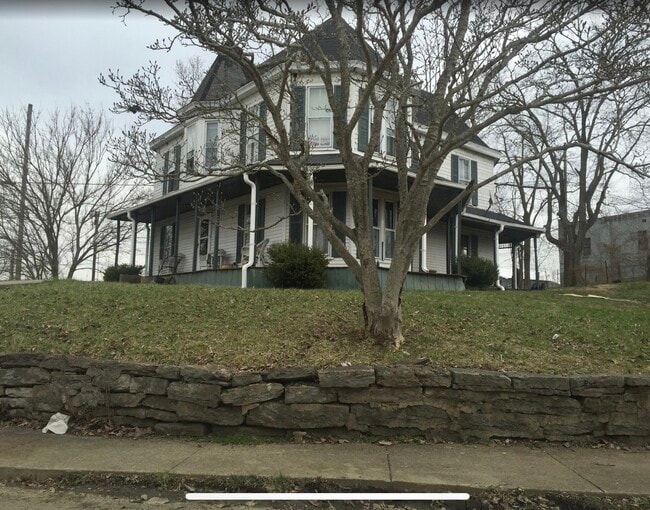 Photo - 10963 Dixie Hwy Unit B