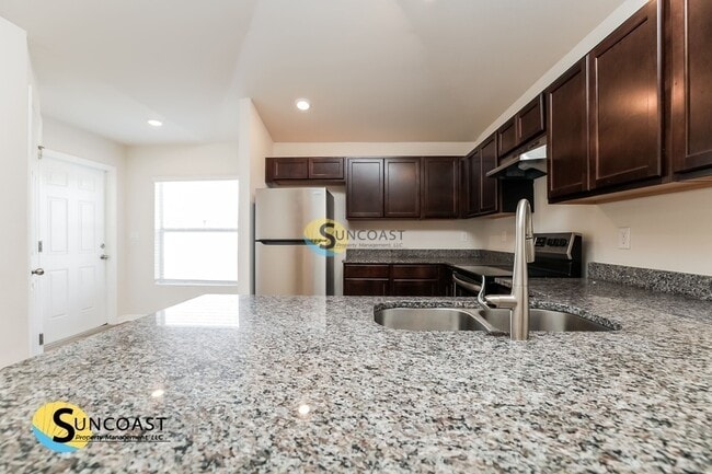 Photo - 448 Tioga St