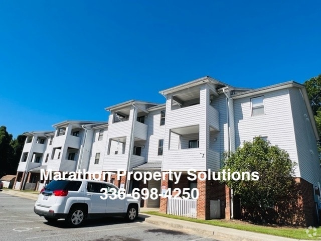 Building Photo - 4005 McIntosh St Unit 4005-J Rental