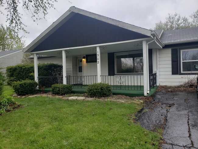 Building Photo - 1902 Inner Cir Dr Rental