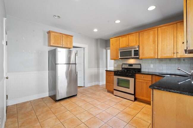 Photo - 146 Beech St
