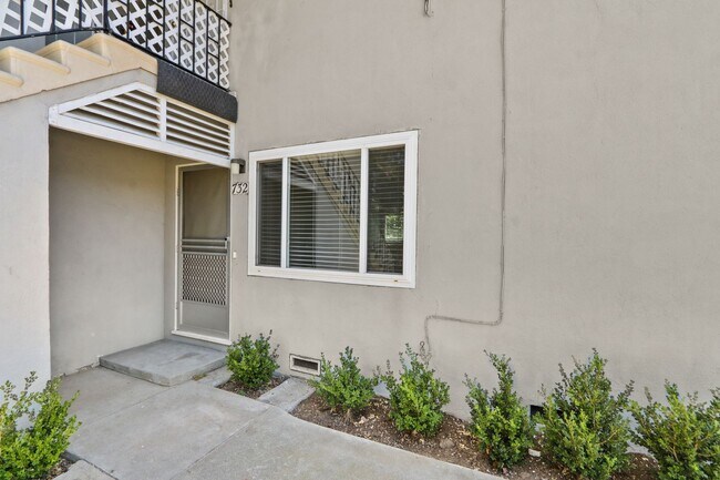 732 N Euclid St Unit 732 N Euclid Street