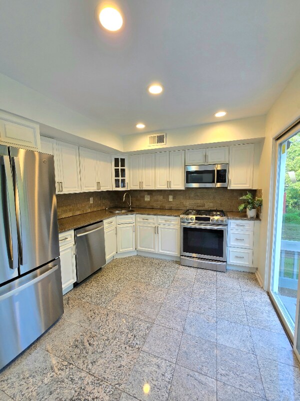 Photo - 821-21 Creek Ct