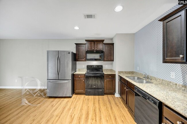 Photo - 107 Nobility Dr