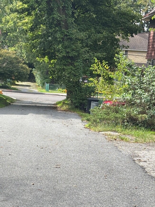 Photo - 154 Glenn St