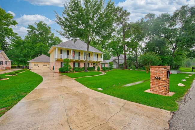 Photo - 746 Stone Mountain Dr