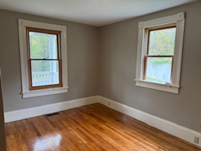 Photo - Single Family Home Close to Downtown Lexin...