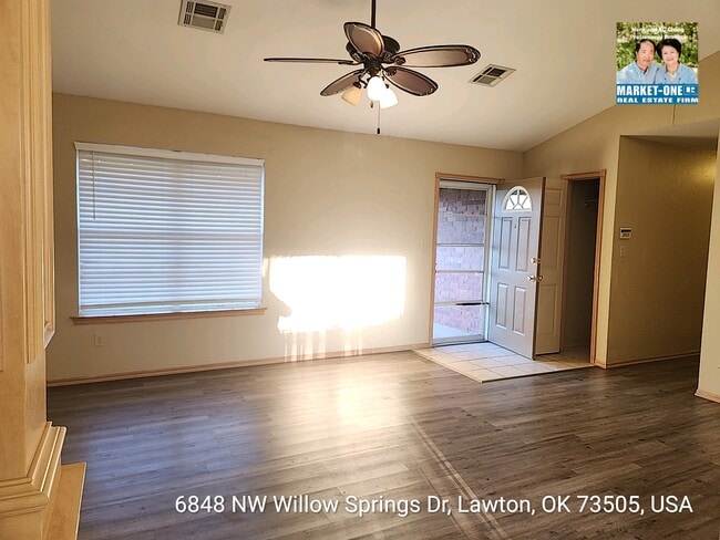 Photo - 6840 NW Willow Springs Dr
