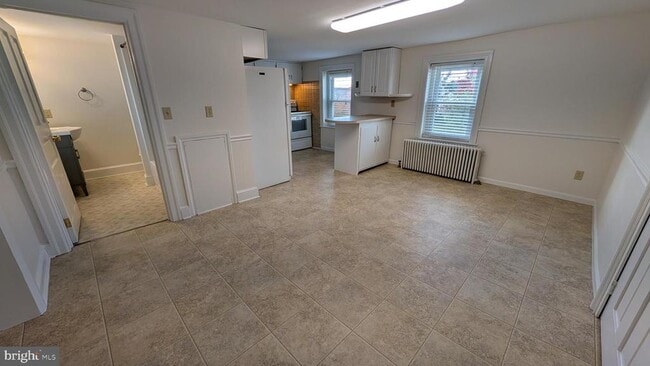 Photo - 302 Leidy Rd