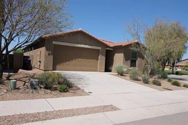 Photo - Desirable La Estancia Neighboorhood