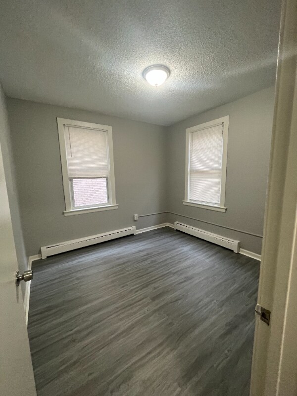 Photo - 235 Collins St Unit C2