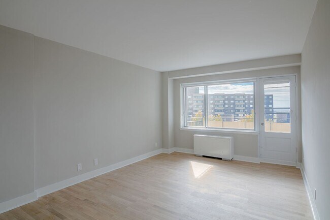 Photo - 4555 Av. Bonavista Unit 808