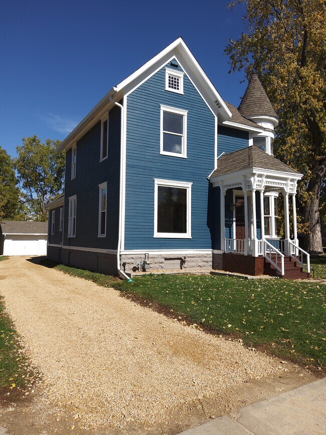 Photo - 417 W Florence St