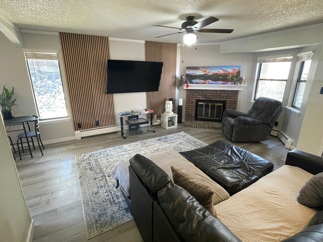 Photo - 1725 S Allison St