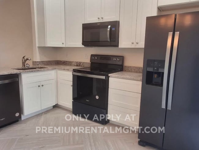 Photo - Exceptional Fully Remodeled 2-Bedroom, 2-Bath Duplex in University PlaceFenced Yard