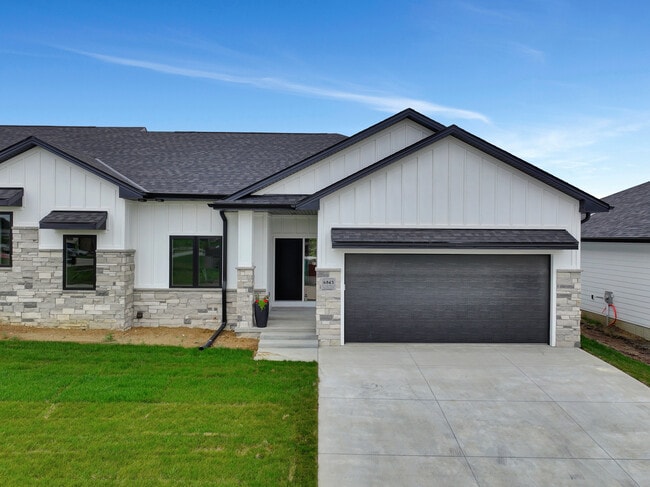 Photo - 6843 Weigel Bay Townhome