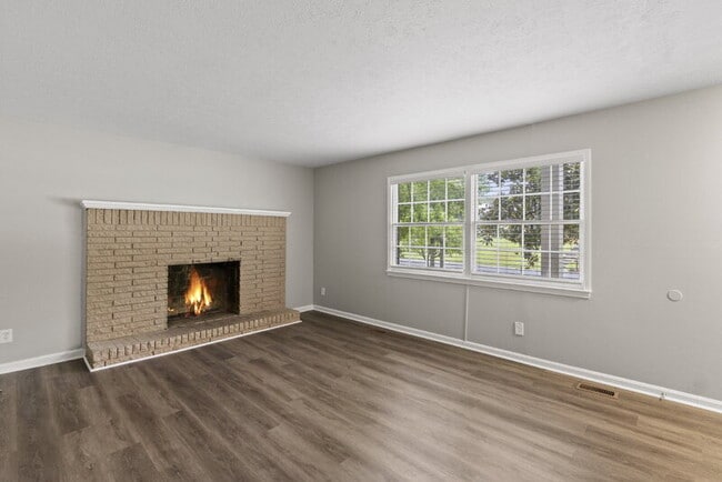 Photo - 10577 Thrasher Rd House