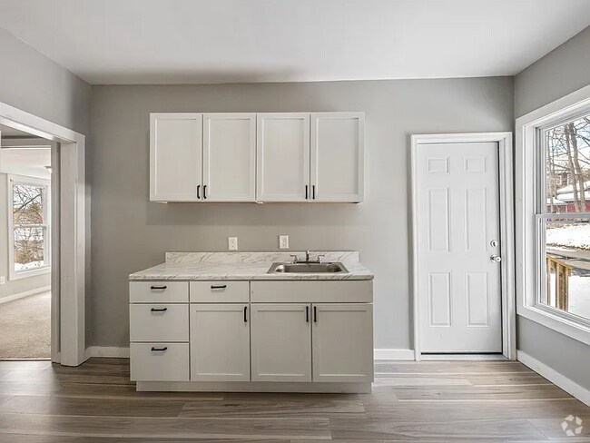 Building Photo - 70 Church St Unit 1 Rental
