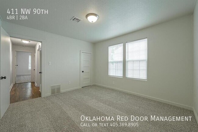 Photo - 411 NW 90th St