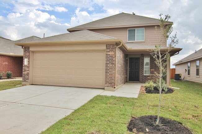 Building Photo - 18931 Venito Dr