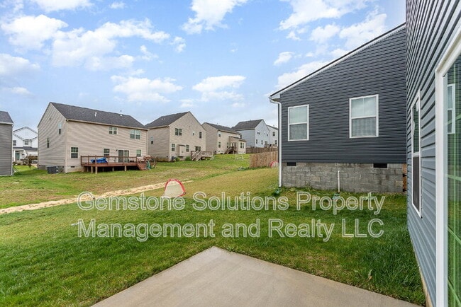 Photo - 3301 Somerset Ln