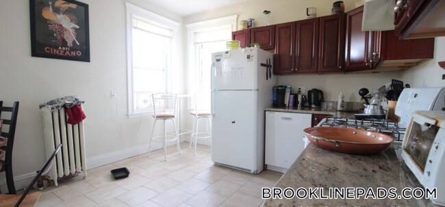 Photo - 724 Washington St Unit 3