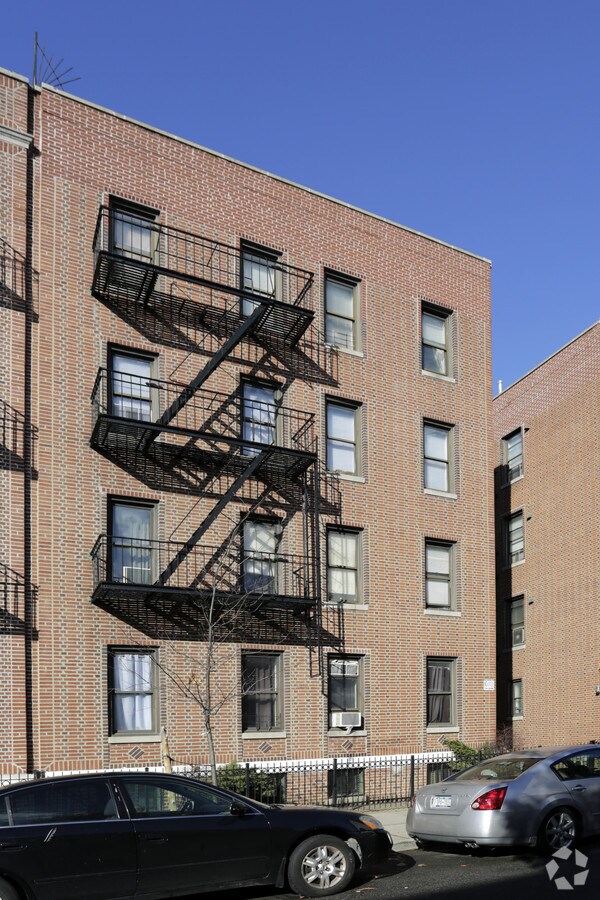 Photo - 3226 41st St