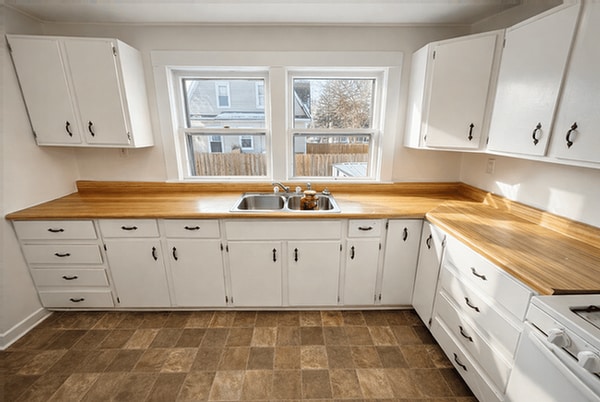 Photo - 1106 Burr St