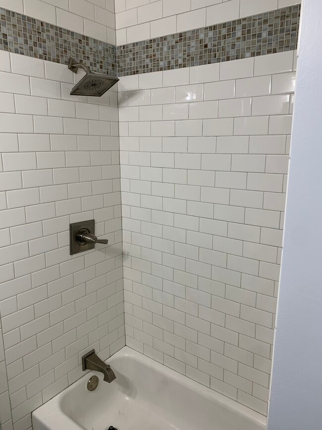 Photo - 149 Grand Ave Unidad Second Floor Edgewood RI