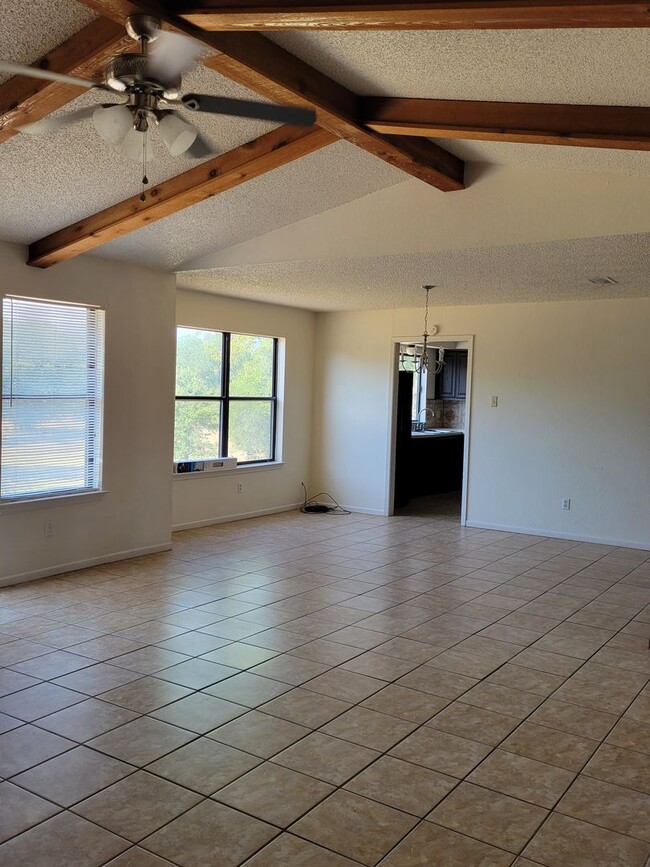 Photo - 4409 Creekside Dr