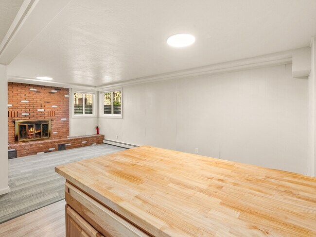515 S 11th Ave Unit B