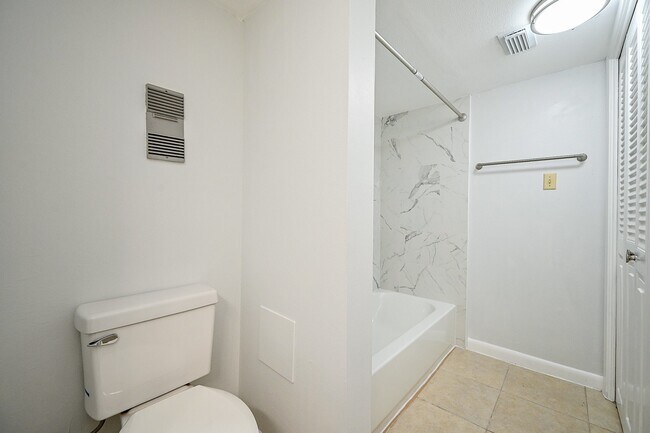 Photo - 8427 Hearth Dr Unit 2